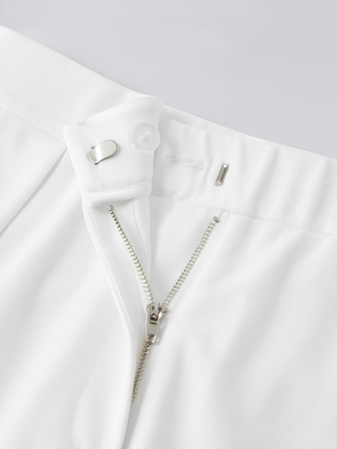 2Pcs Set Scoop Neck Gathered Brami Top & Non-sheer Airy Mid Rise Trouser with Pockets