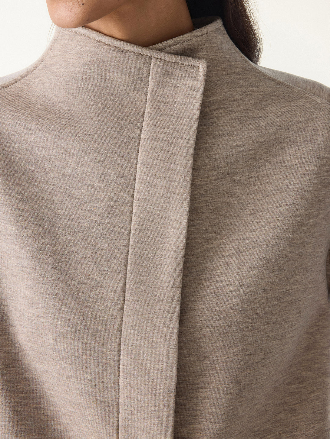 Minimalist Stand Collar Cropped Jacket with Pockets