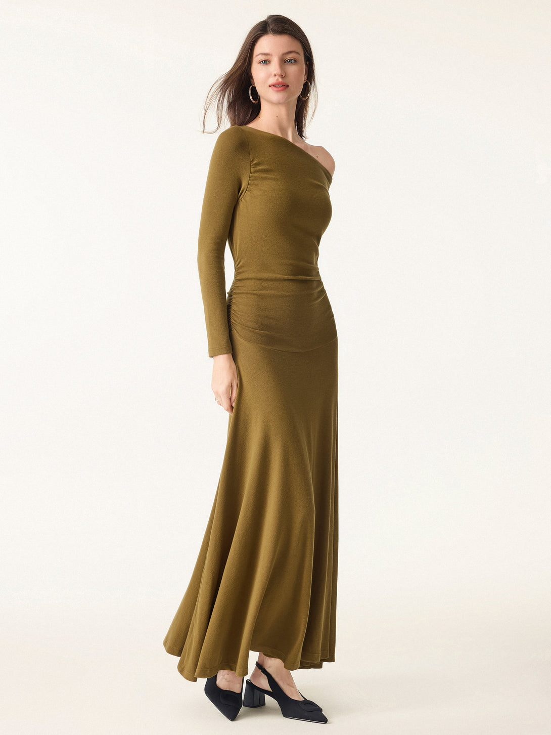 Asymmetrical Shoulder Side Ruched Ankled Maxi Dress