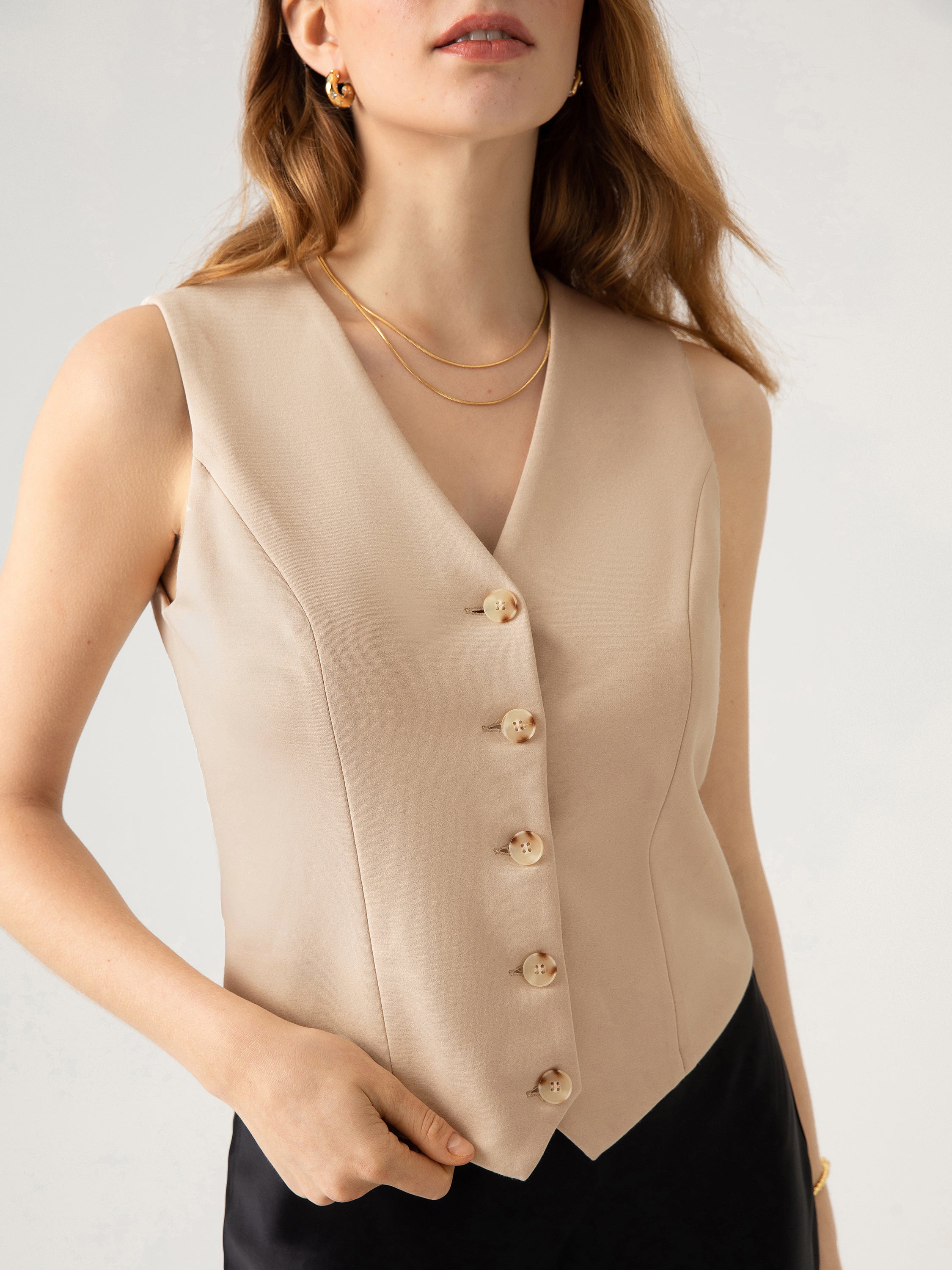 Ogl V-Neck Cropped Vest