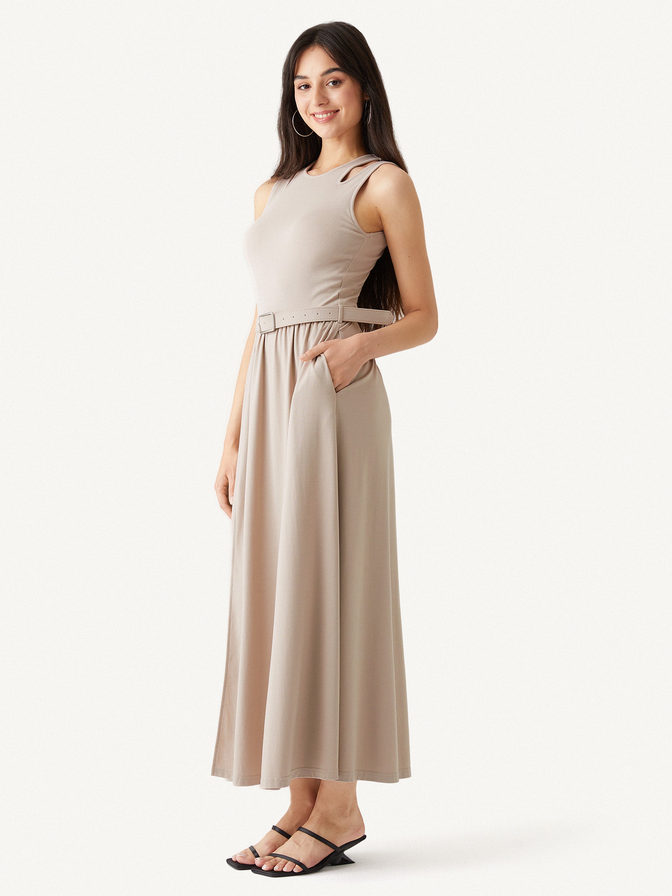 Grateford Brami Dress with Pockets & Belt - Oatmeal