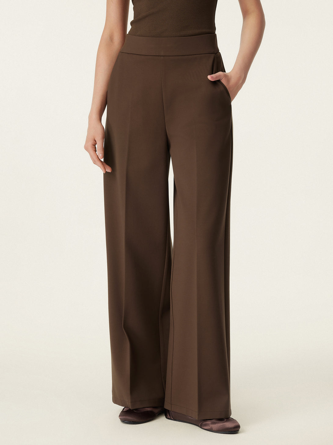 High Rise Wide Leg Trouser with Pockets Pecan XS