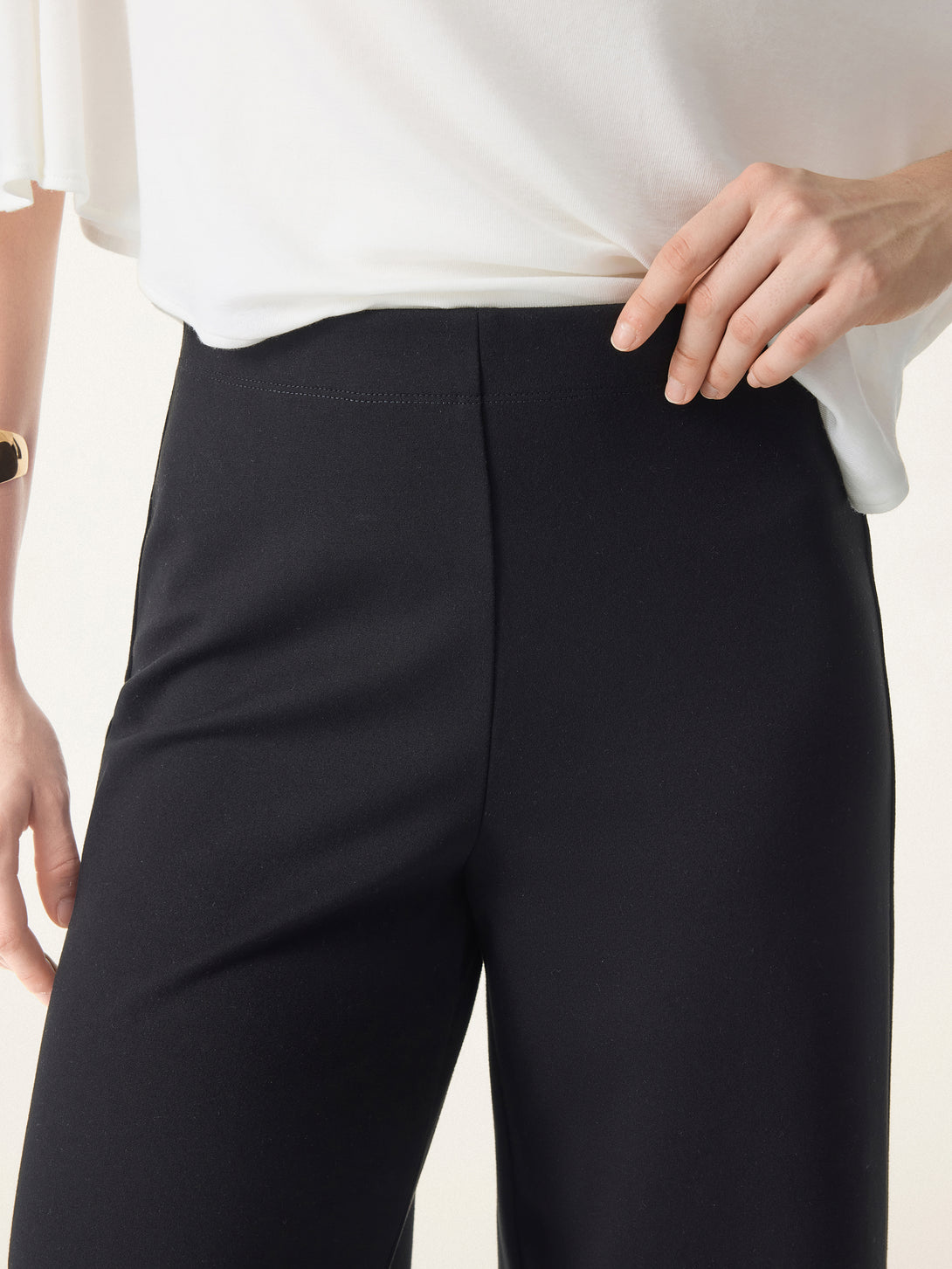 Tummy-Smooth Wide Leg Pull-on Pants with Pockets