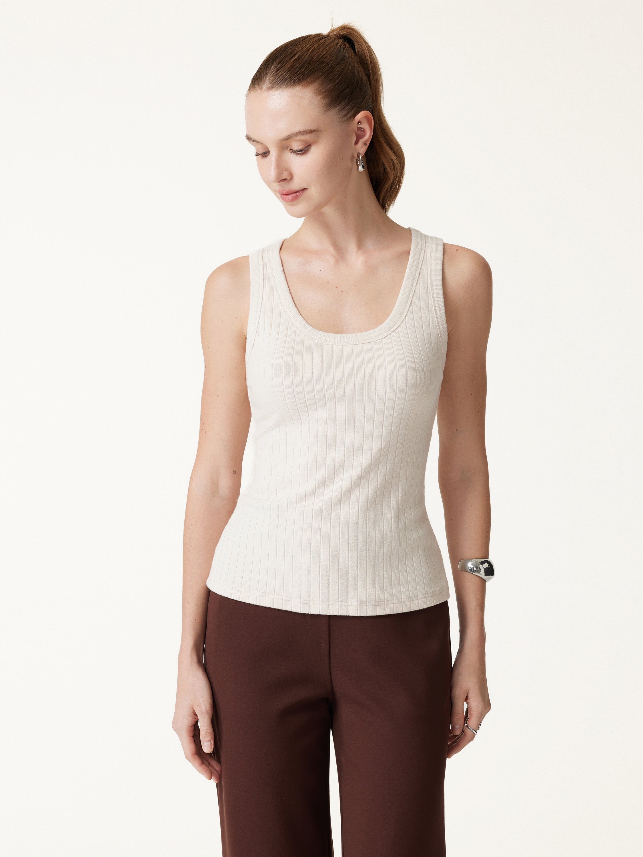 Red Scoop Neck Tank Top – OGLmove