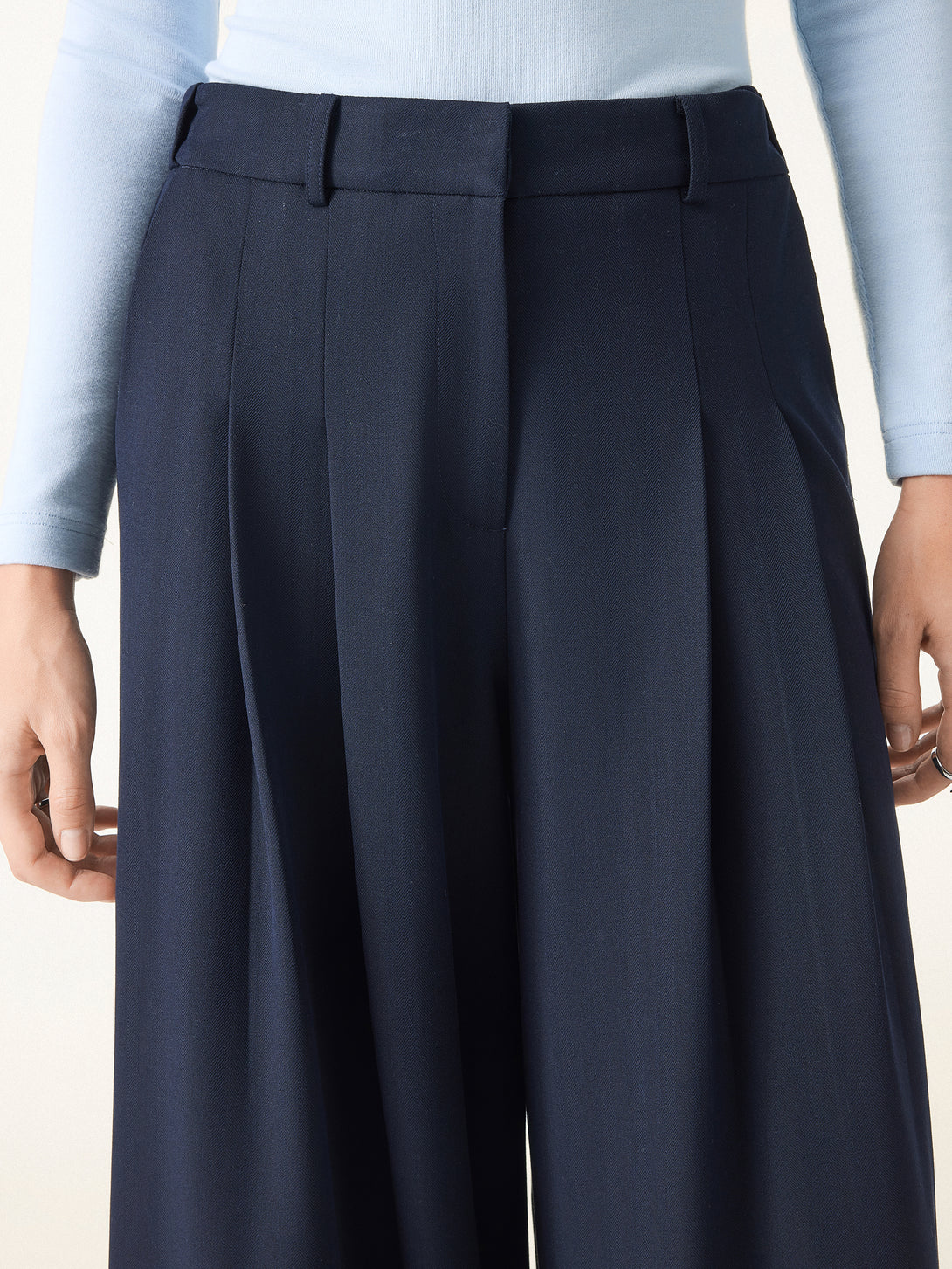 Mid Rise Wide Leg Trousers with Pockets