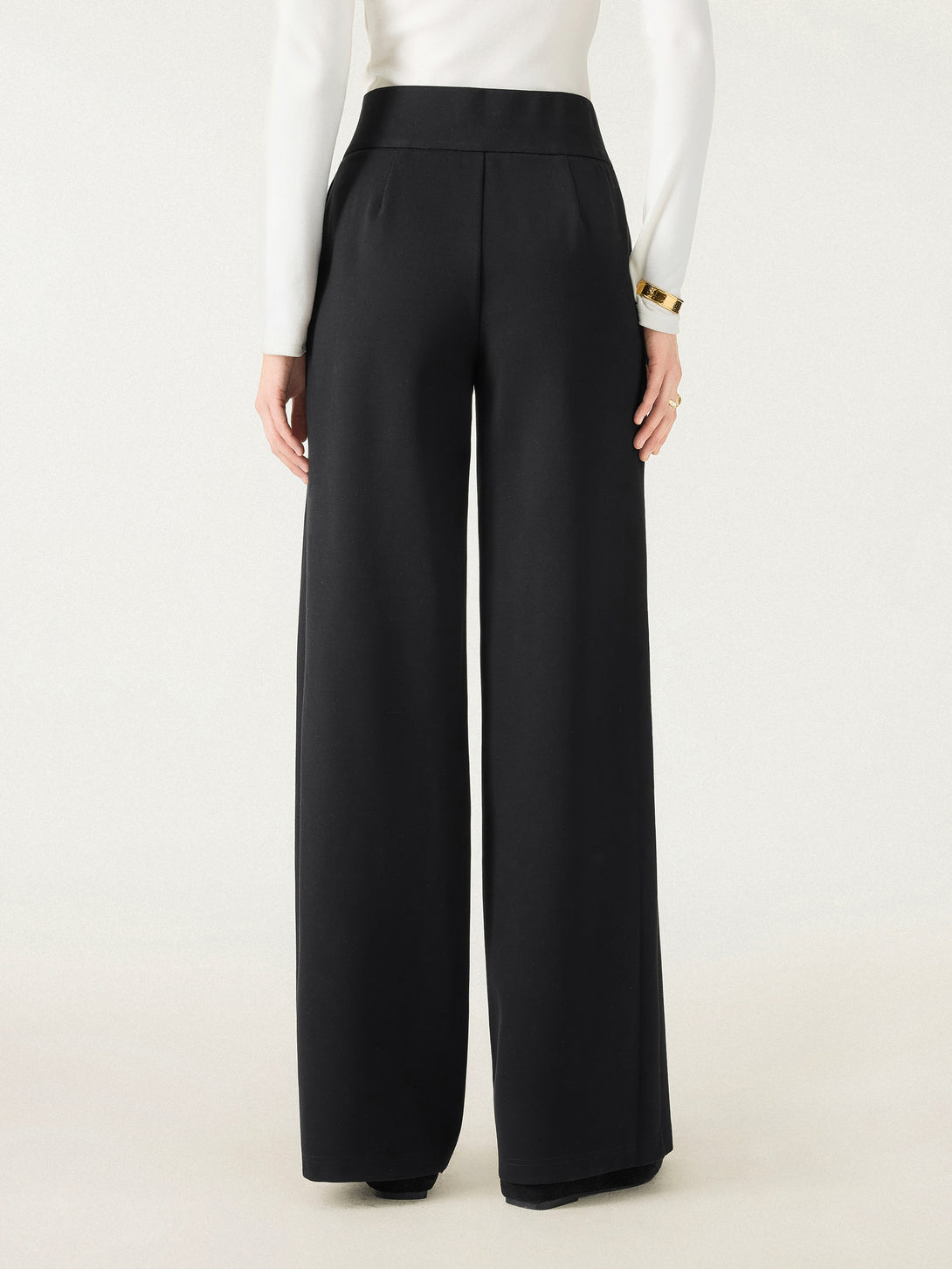 Chic High Rise Wide Leg Trousers with Pockets
