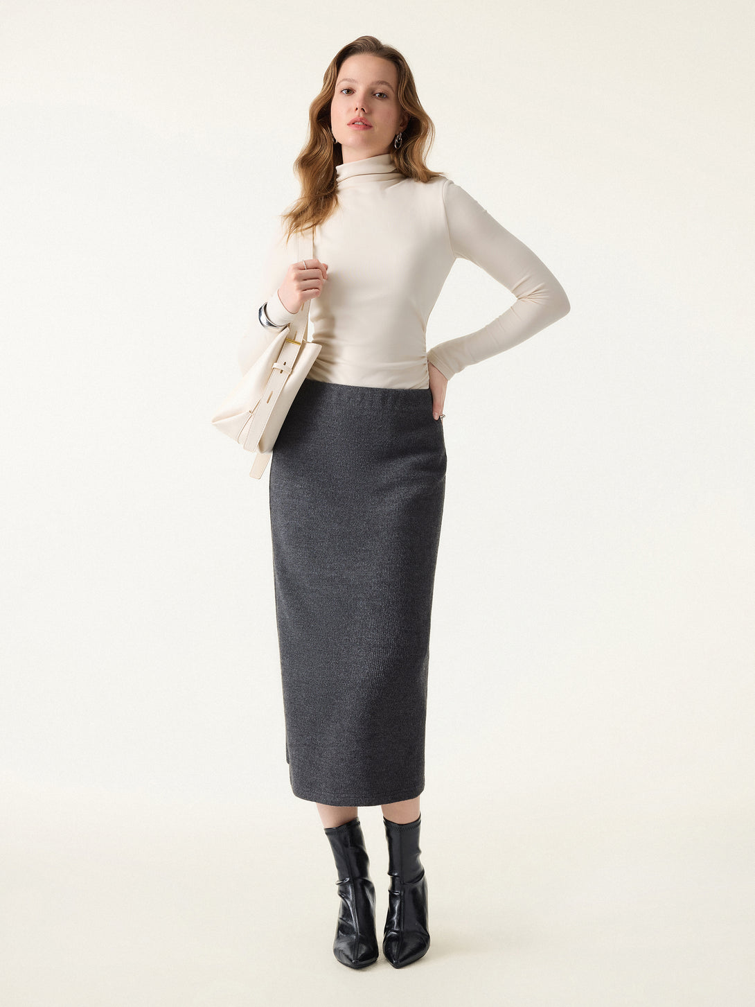 Ribbed H-line Pull-on Midi Skirt