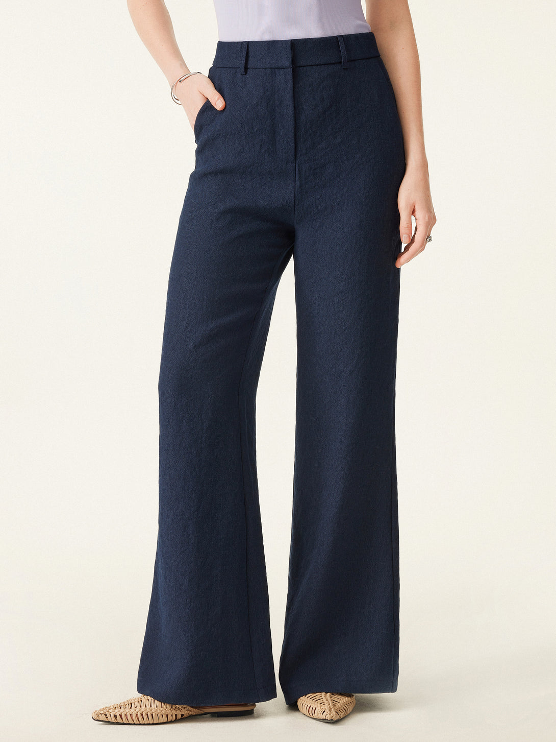 Mid Rise Flared Pant with Pockets
