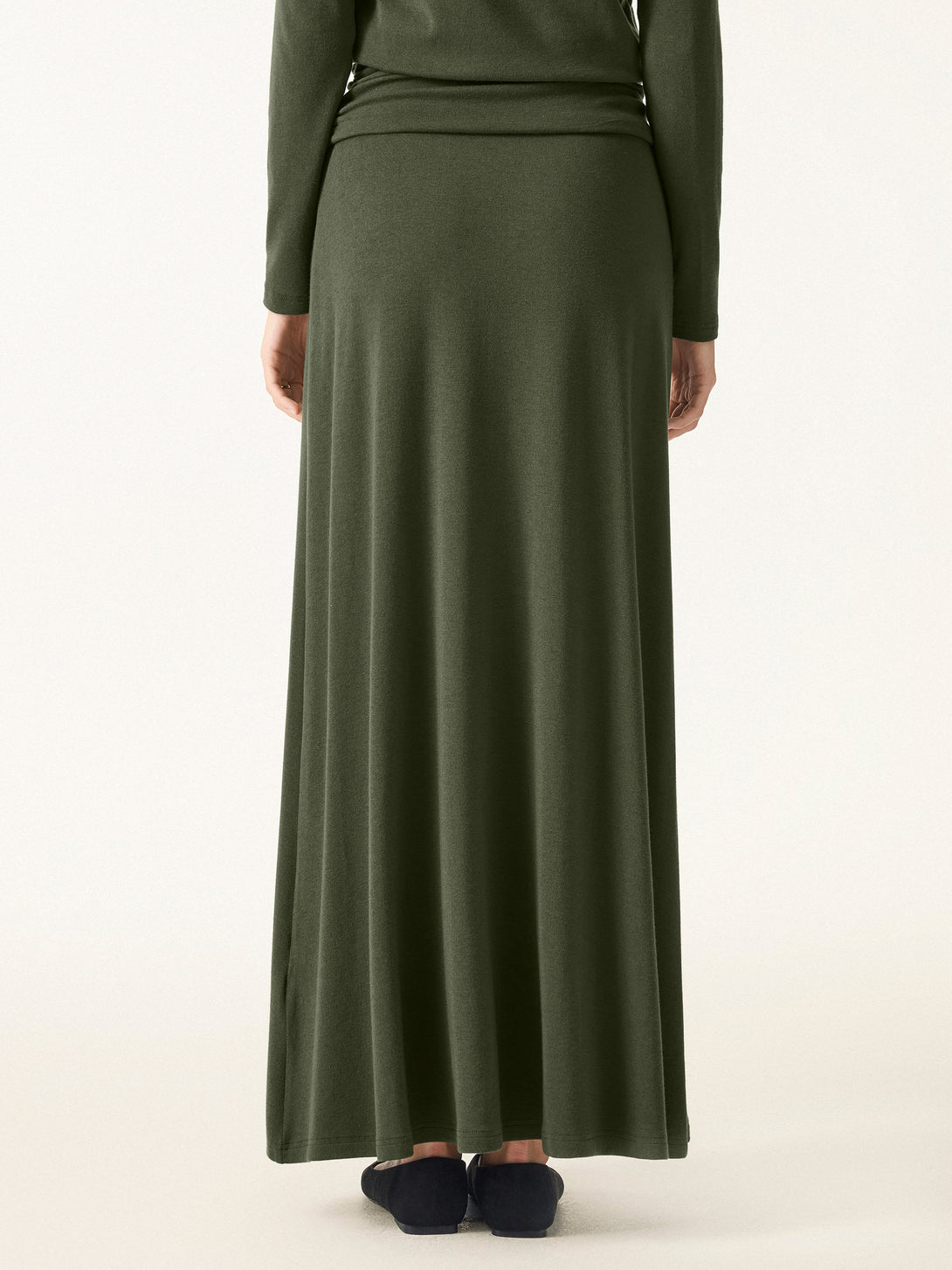 2Pcs Set Light Warm Round Neck Side Ruched Top & Pull-on Circle Flared Maxi Skirt