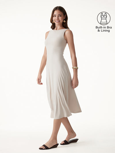 built in bra backless dress Nothing will stop me from making backless dresses. Adding a shelf bra to the front bodice is really just an extension of the facing! Here I used some scrap mid-weight jersey and