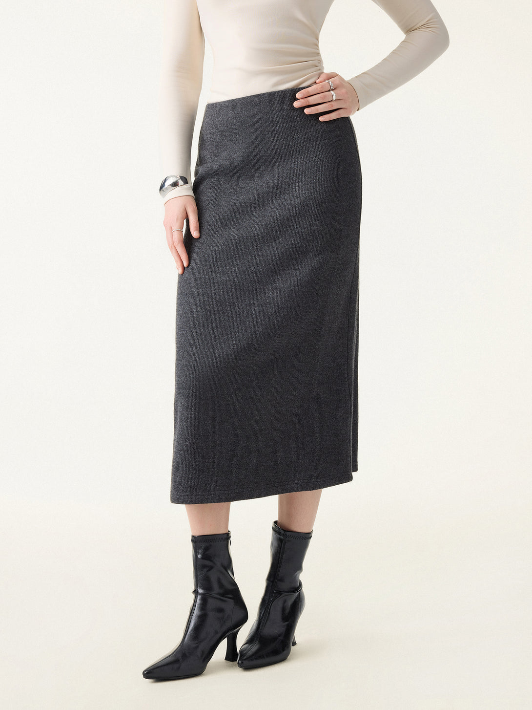 Ribbed H-line Pull-on Midi Skirt