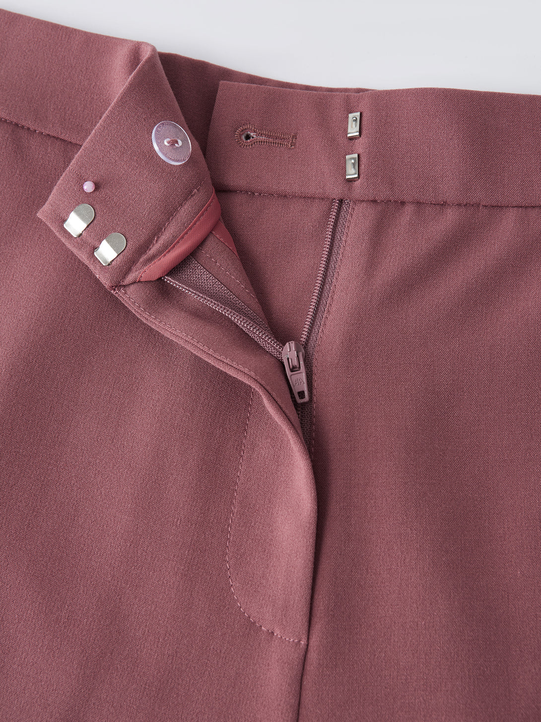 Mid Rise Straight Leg Creased Trousers with Pockets