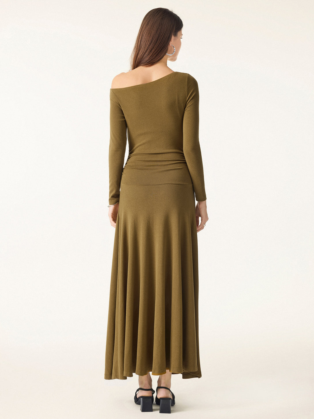 Asymmetrical Shoulder Side Ruched Ankled Maxi Dress