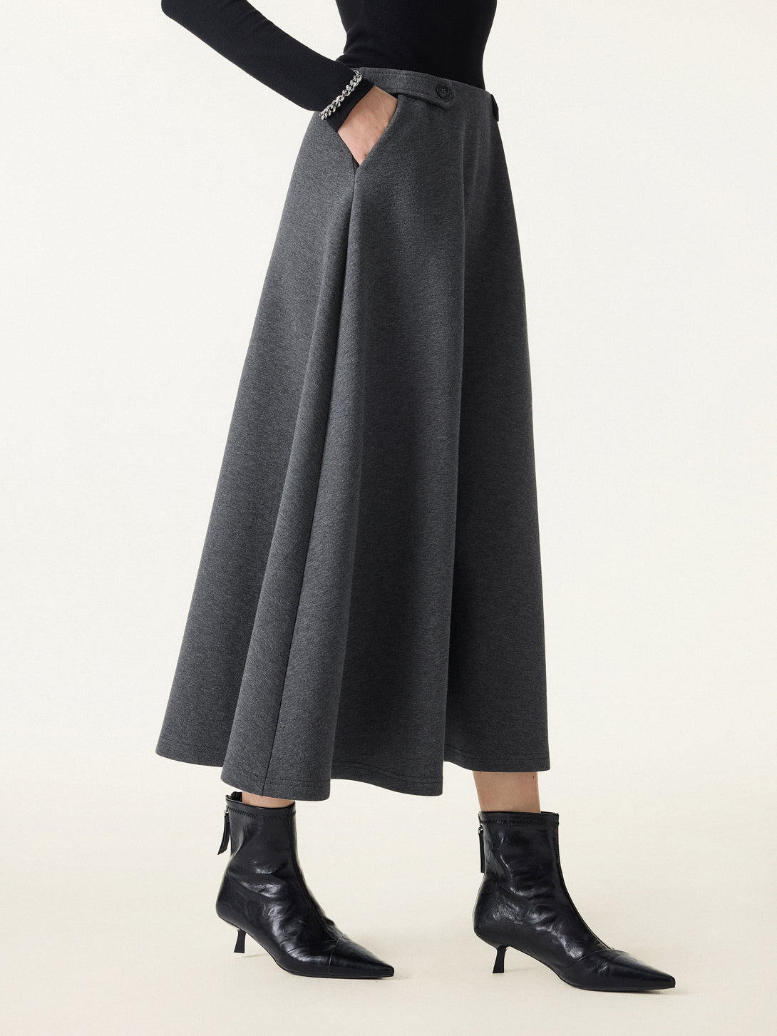 Cozy Warm Tailored Midi Circle Skirt with Pockets
