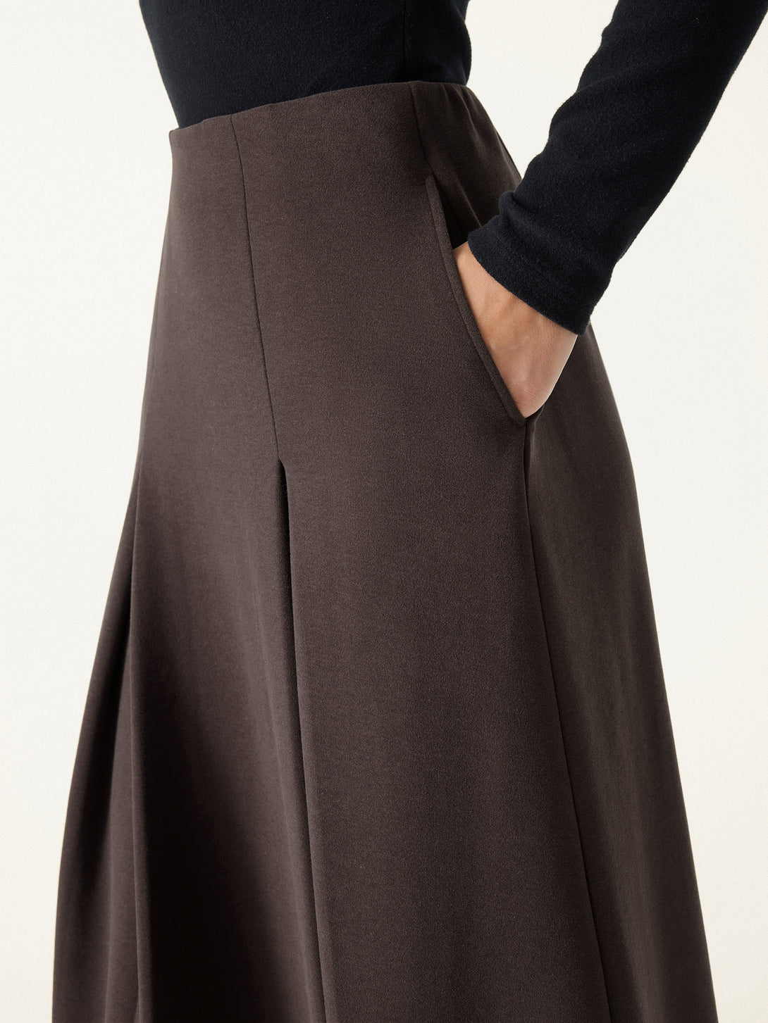 Mid Rise Pleated A-Line Pull-on Skirts with Pockets