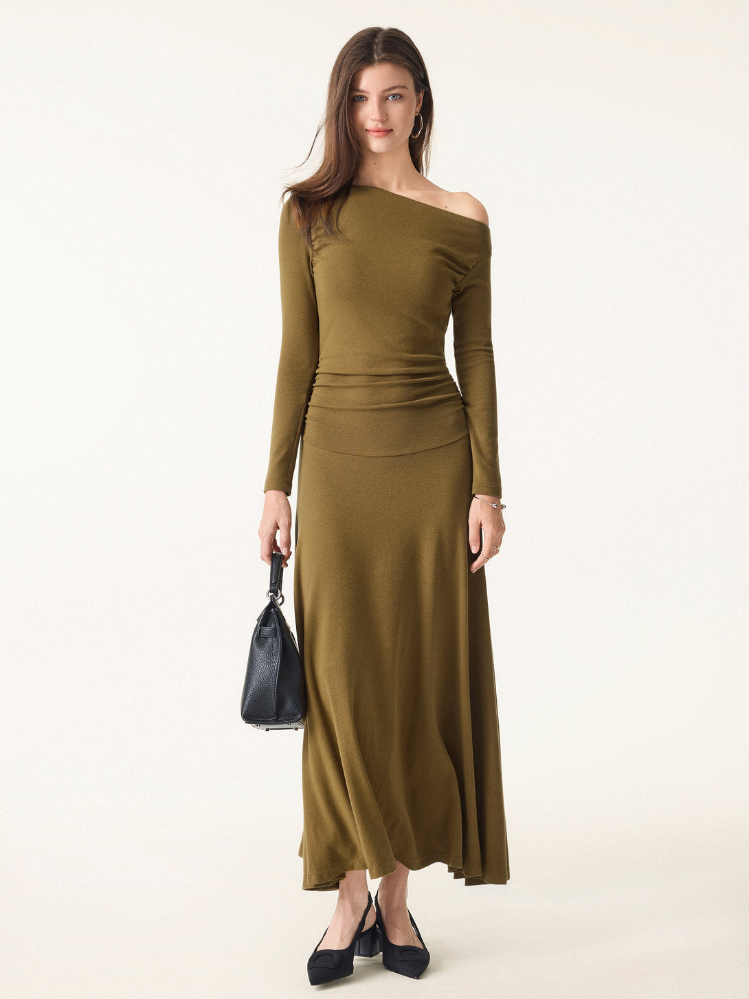Asymmetrical Shoulder Side Ruched Ankled Maxi Dress