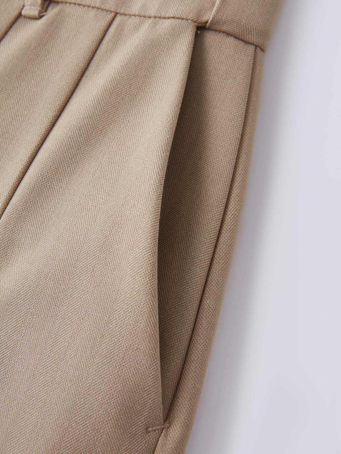 Mid Rise Wide Leg Trousers with Pockets