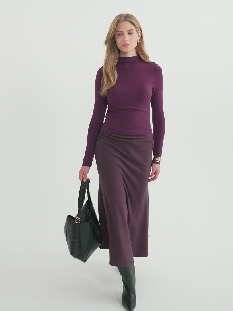 OGLmove 2Pcs Set ProWarm Mock Neck Long Sleeve Bra Top & Mid-Rise Ruched Flared Midi Skirt