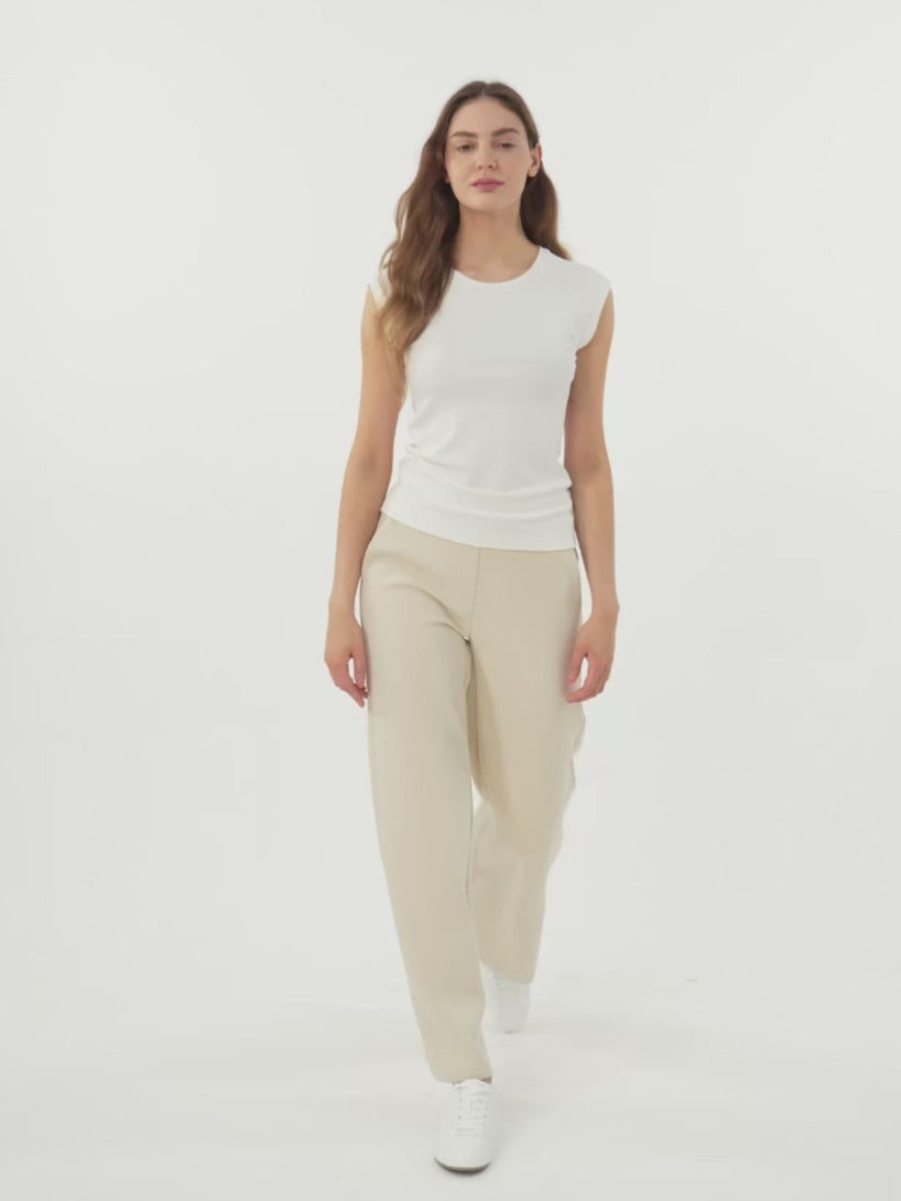 Textured Mid Rise Pull-on Straight Pant with Pockets