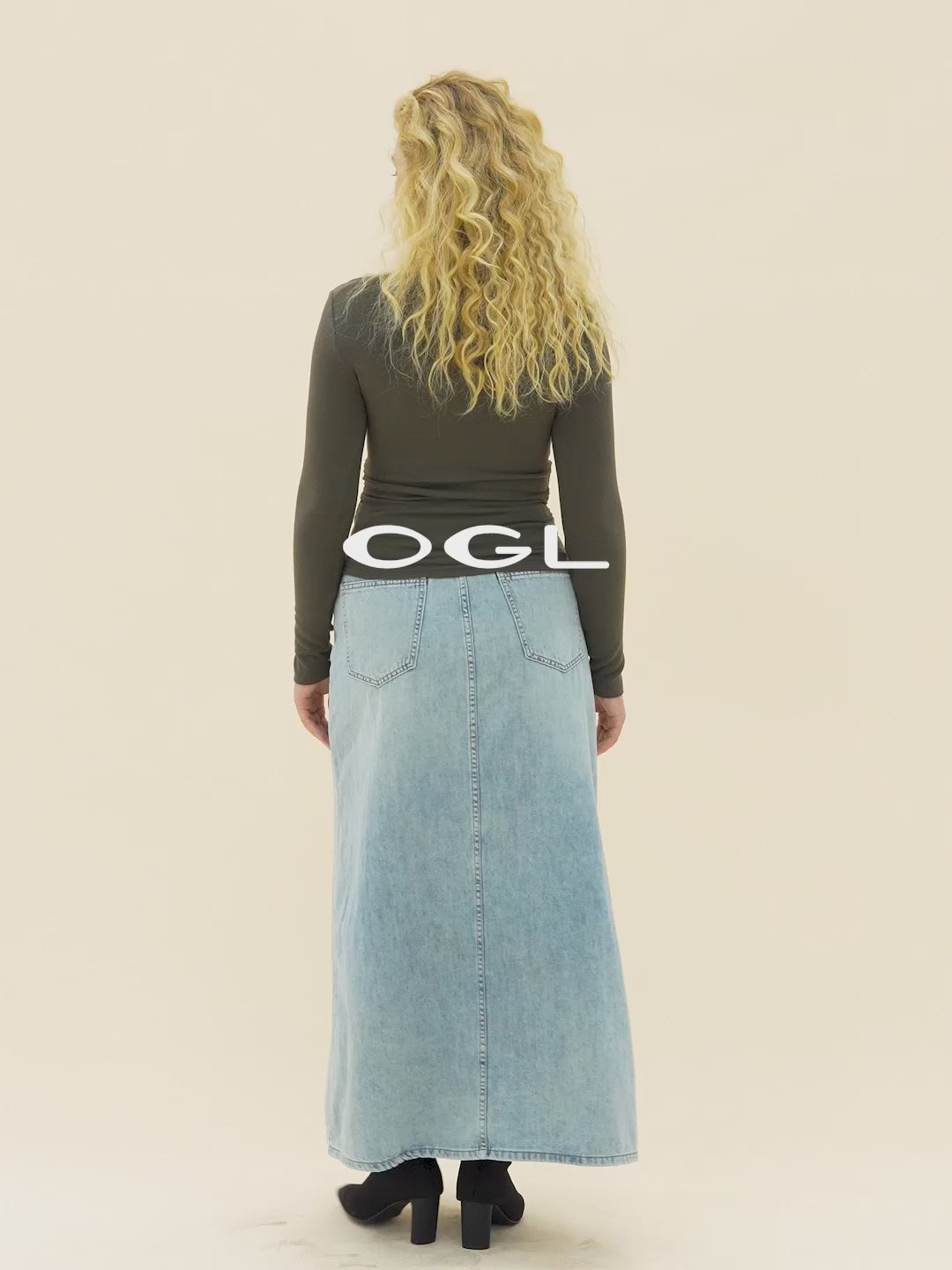 Modern Side Ruched Boatneck Brami Top