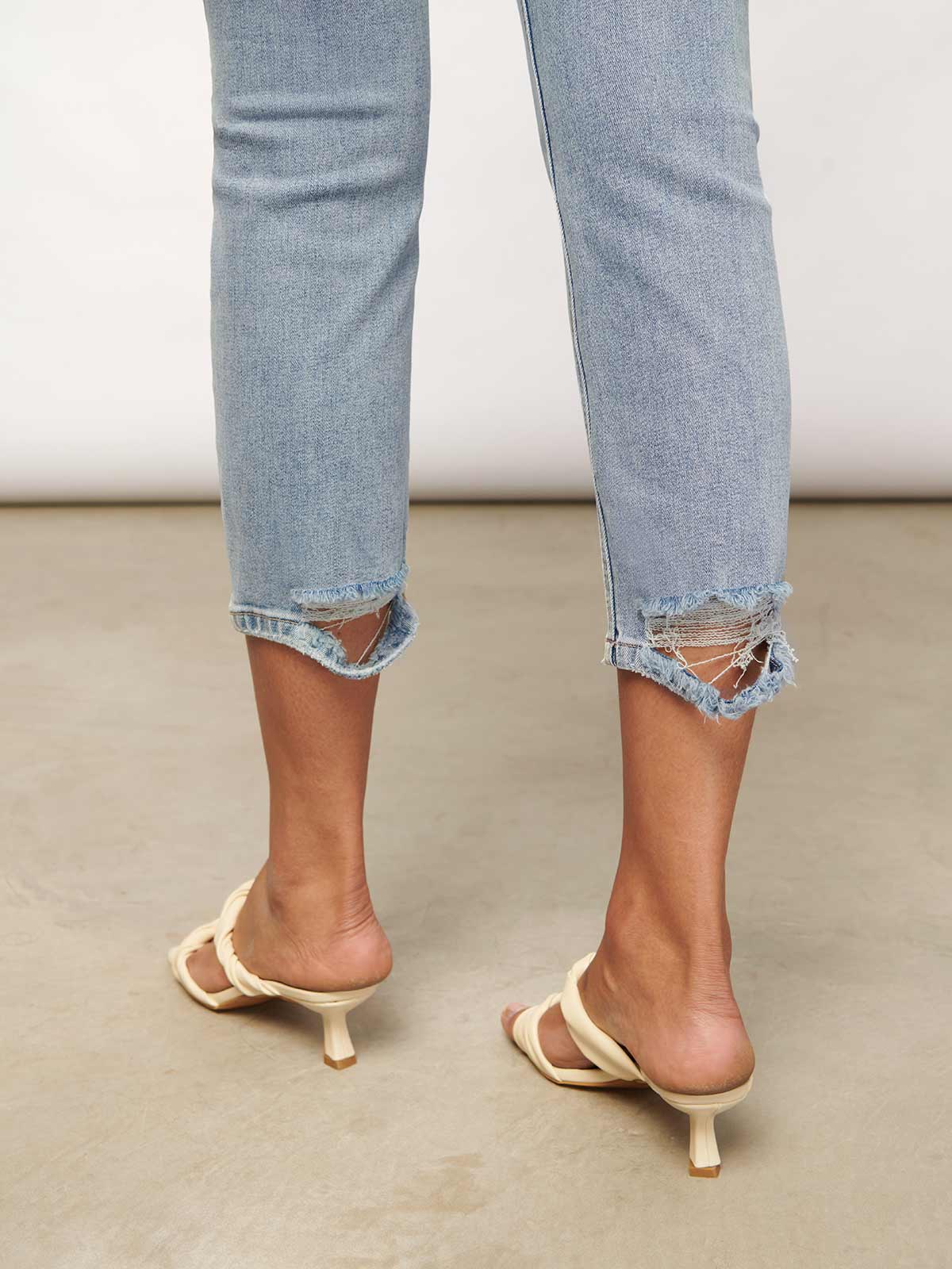 Mid-rise Taper Jeans - Dusk